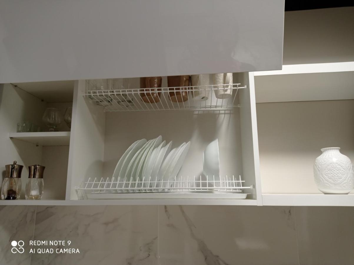 Lux Apartment & Центр,Жк Театральний Rivne Zewnętrze zdjęcie