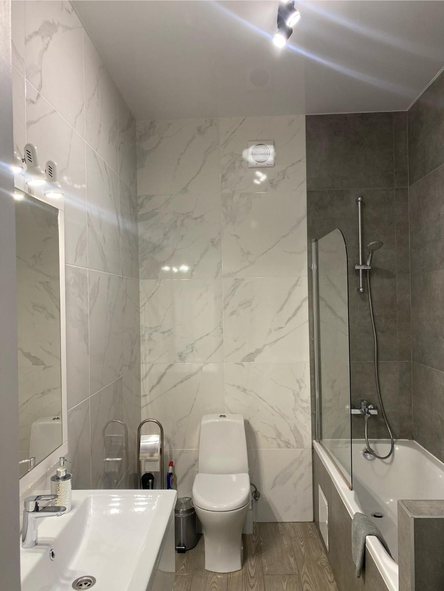 Lux Apartment & Центр,Жк Театральний Rivne Zewnętrze zdjęcie