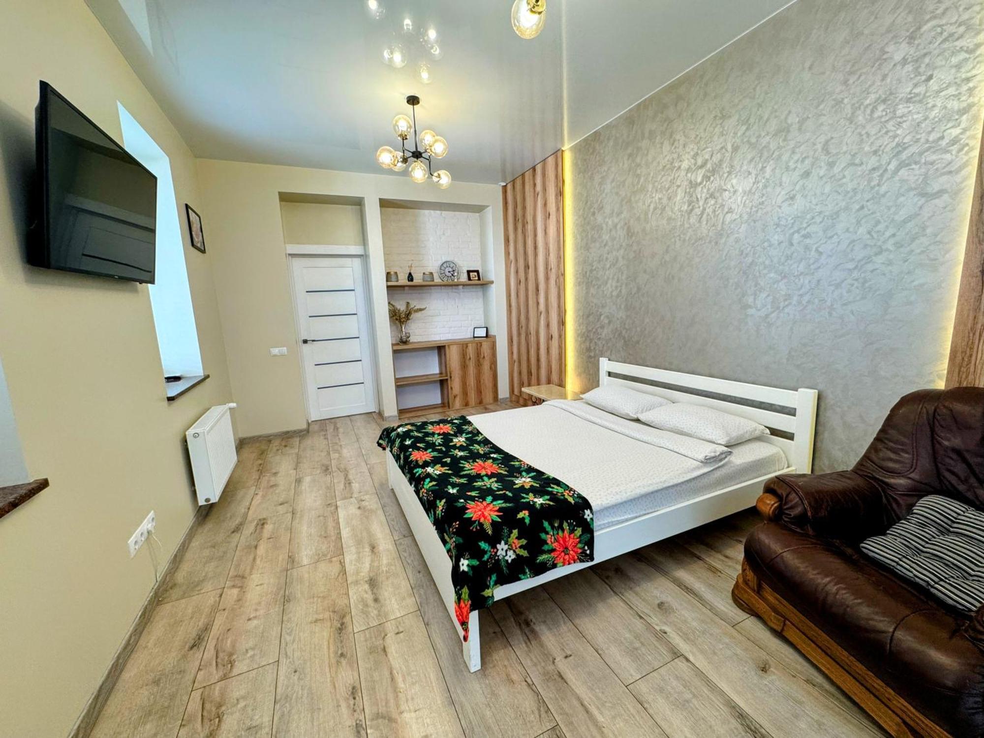Lux Apartment & Центр,Жк Театральний Rivne Zewnętrze zdjęcie