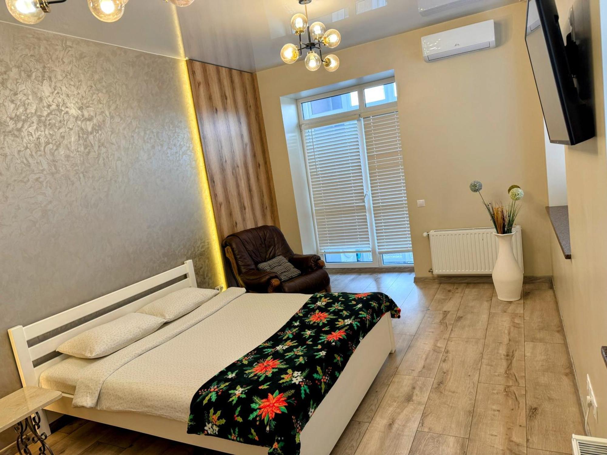 Lux Apartment & Центр,Жк Театральний Rivne Zewnętrze zdjęcie